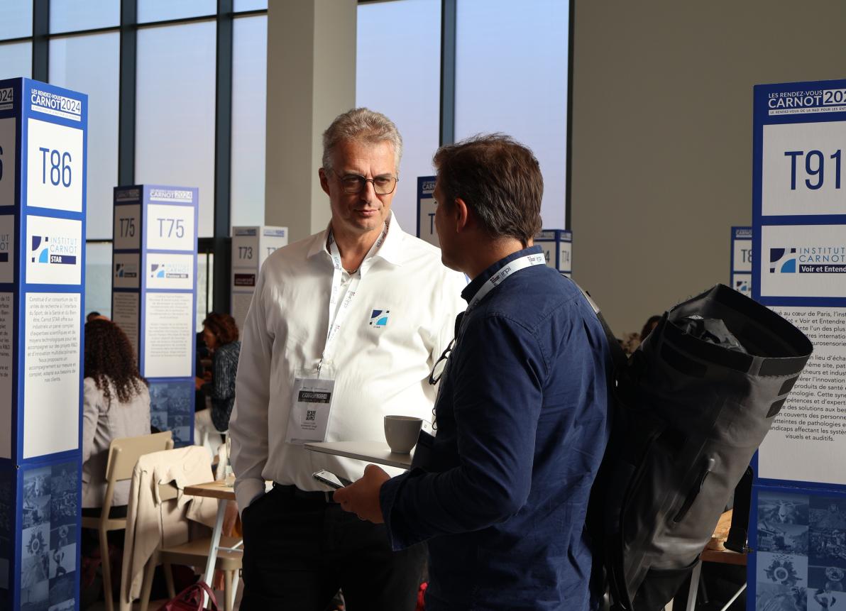 Échanges entre notre directeur et un industriel